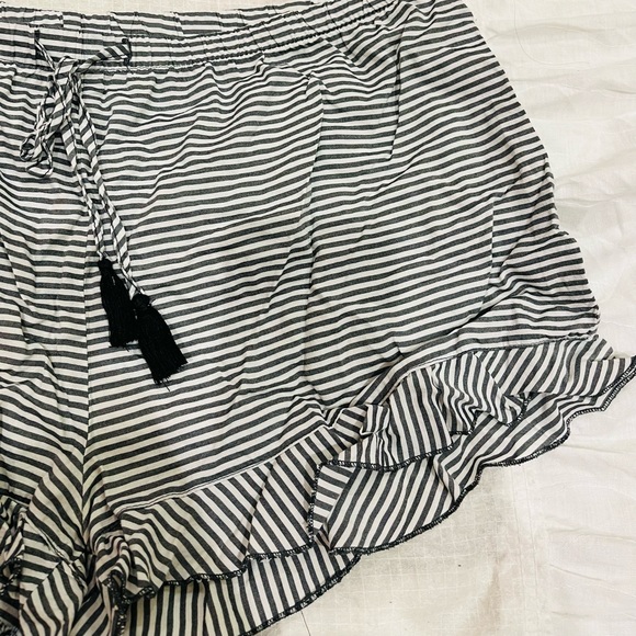 Black and white Striped nightwear shorts - Picture 5 of 8